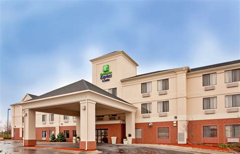 hotels in gladstone missouri  Brokered by Better Homes and Gardens Real Estate Kansas City Homes